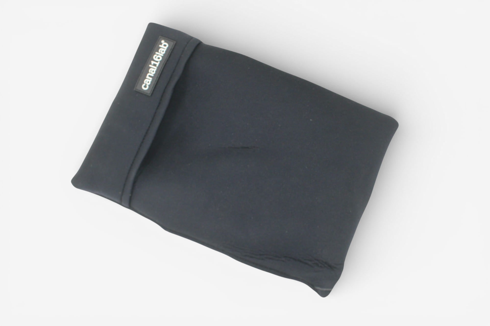 Housse en néoprène noire ordinateur 15"