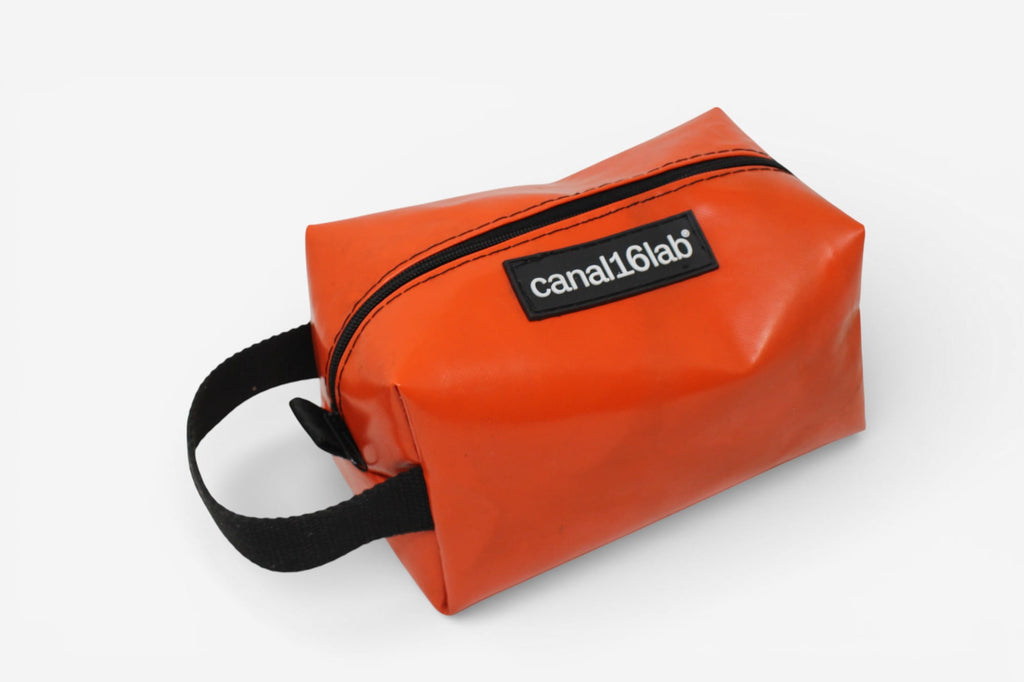 Trousse de toilette orange Hotel